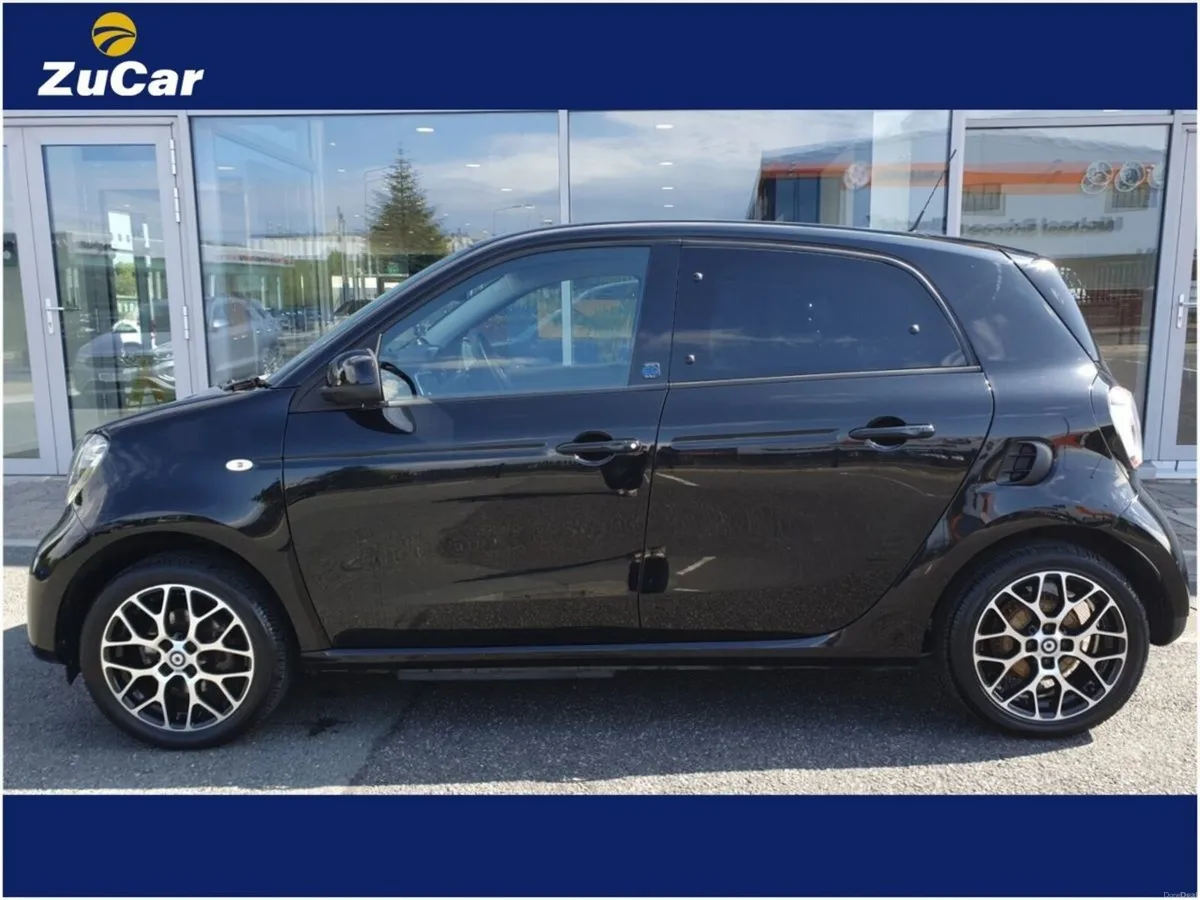 Smart Forfour Exclusive 82 EQ 22KW Charger 17.6 kW - Image 5