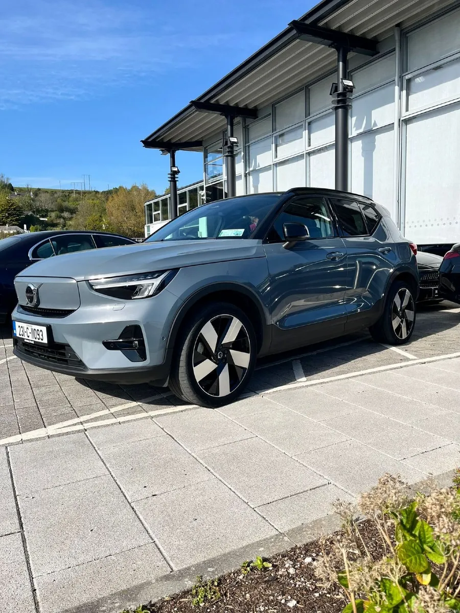 Volvo XC40 2023 - Image 1