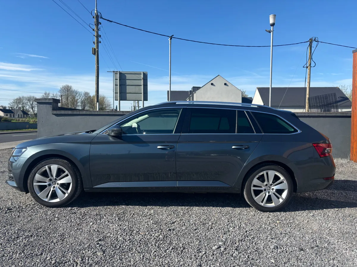 Skoda Superb 2022 - Image 3