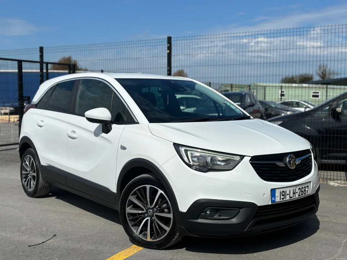 Vauxhall Crossland X 2019 Manual Diesel - Image 2