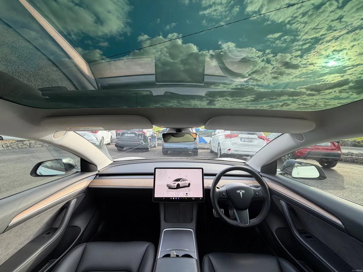 Performance Model 3 - AWD - Long range - Image 2