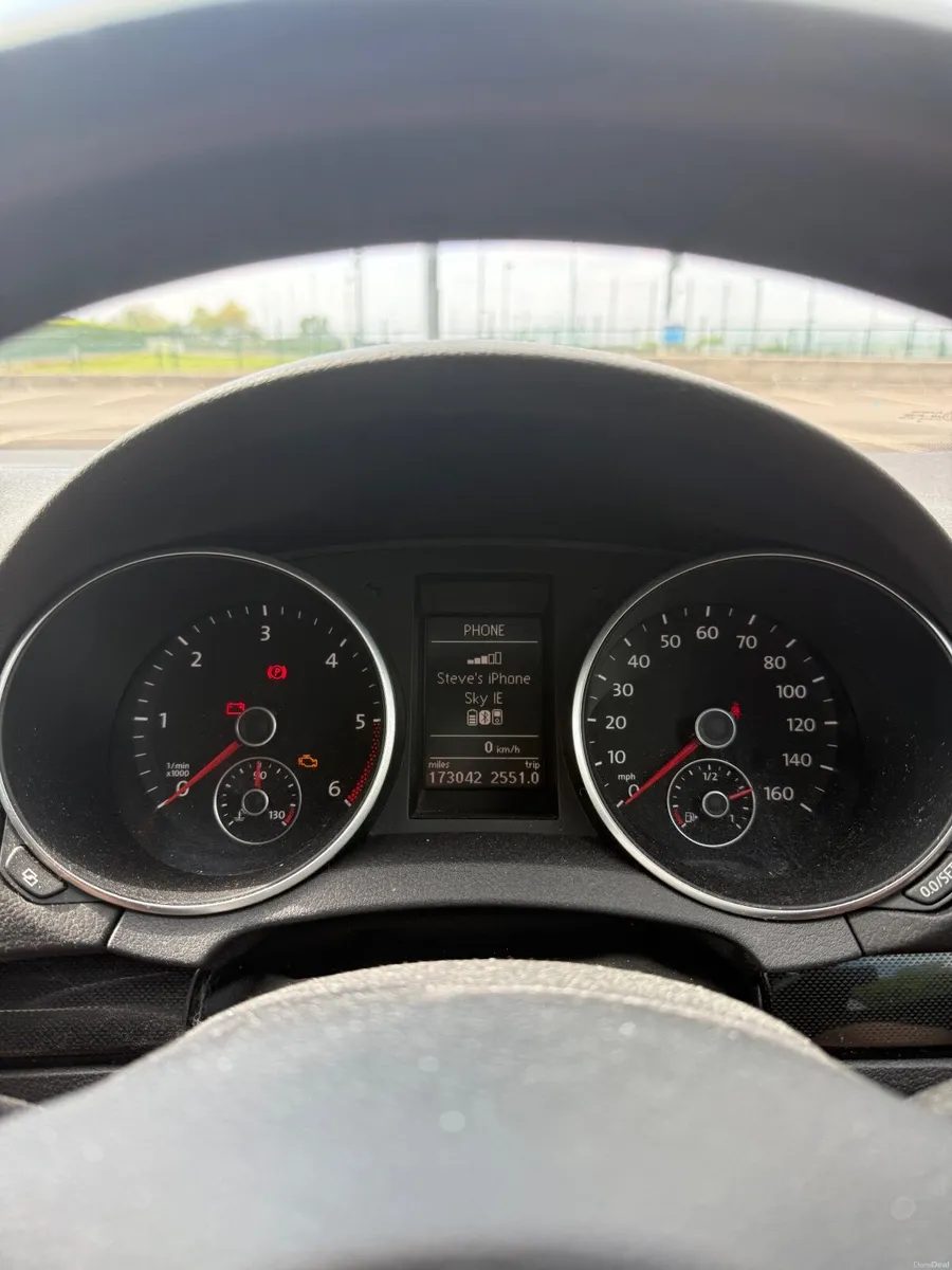 Volkswagen Golf 2012 - Image 4