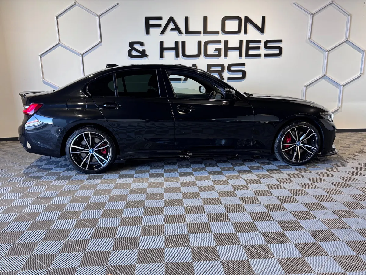 BMW 3 SERIES 330e M SPORT  292BHP - Image 4