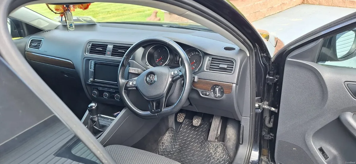 Volkswagen Jetta 2018 - Image 4