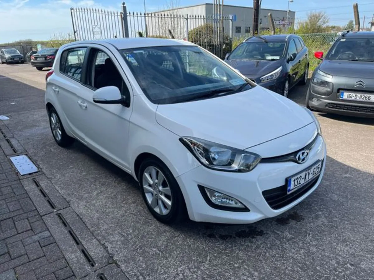 Hyundai i20 1.1 Crdi Active 5DR - Image 2