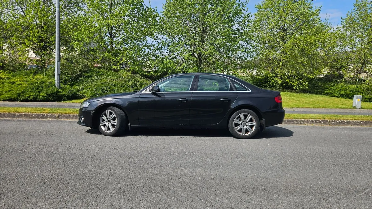 Audi A4 2011 2.0 TDI SE - Image 4