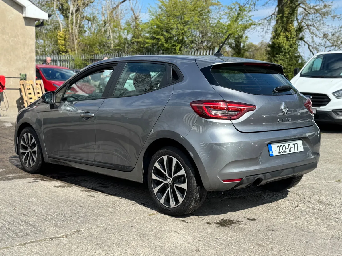 RENAULT CLIO AUTOMATIC “NCT UNTIL 2027” 2023 - Image 4