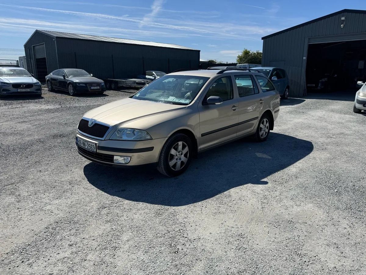 Skoda Octavia 1.6ltr petrol ..Automatic - Image 1