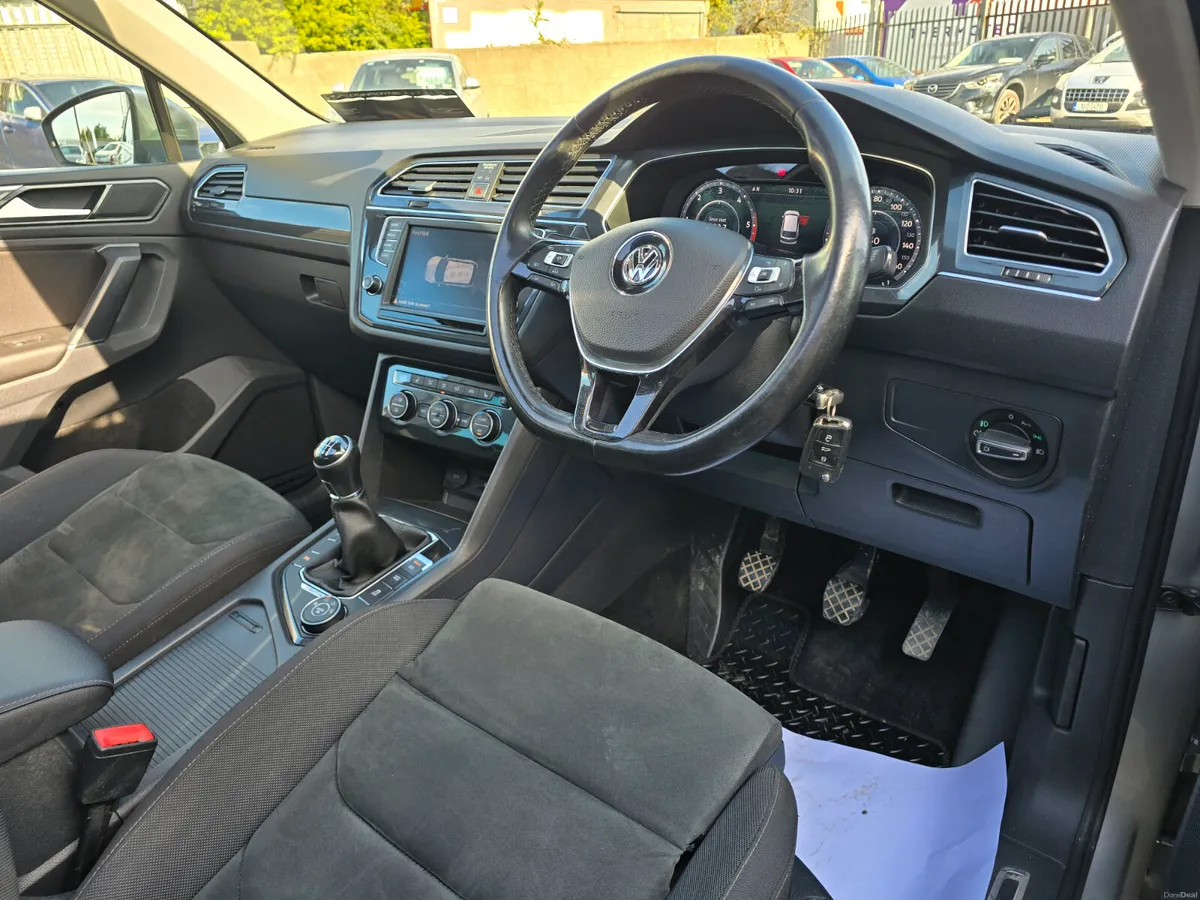 171 VOLKSWAGEN TIGUAN *2.0Tdi*4 WD* - Image 4