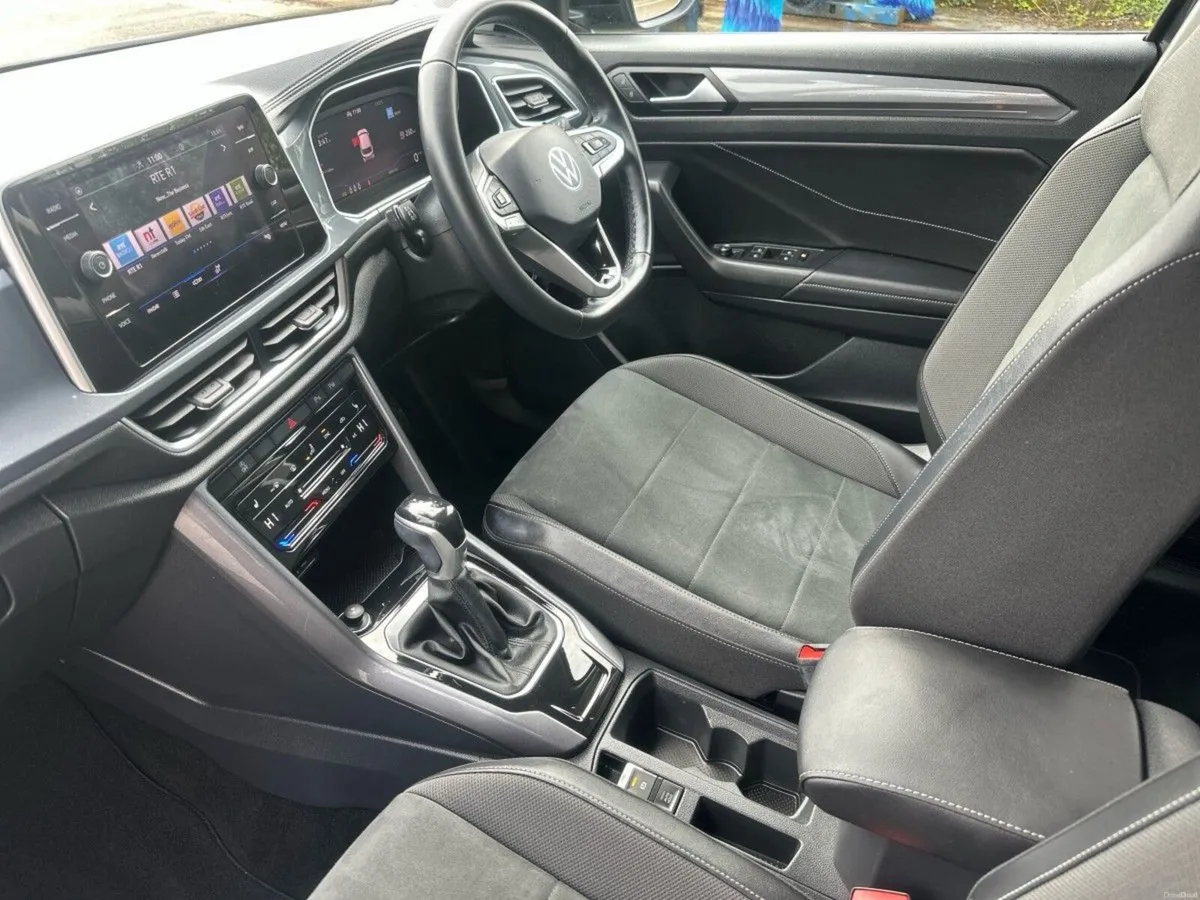 Volkswagen T-Roc STYLE 1.5 TSI 150HP DSG - Image 3
