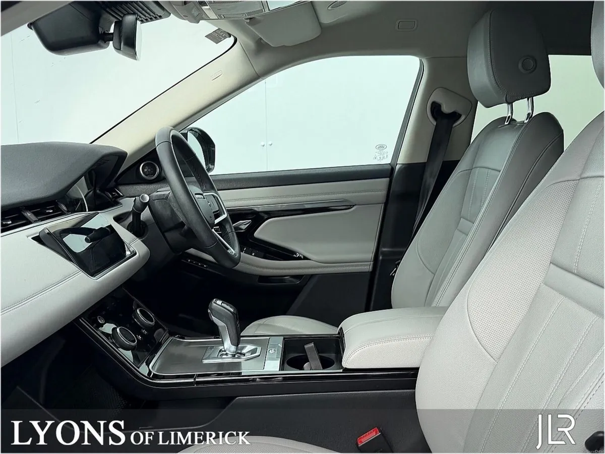 Land Rover Range Rover Evoque 1.5 PHEV AWD SE - Image 3