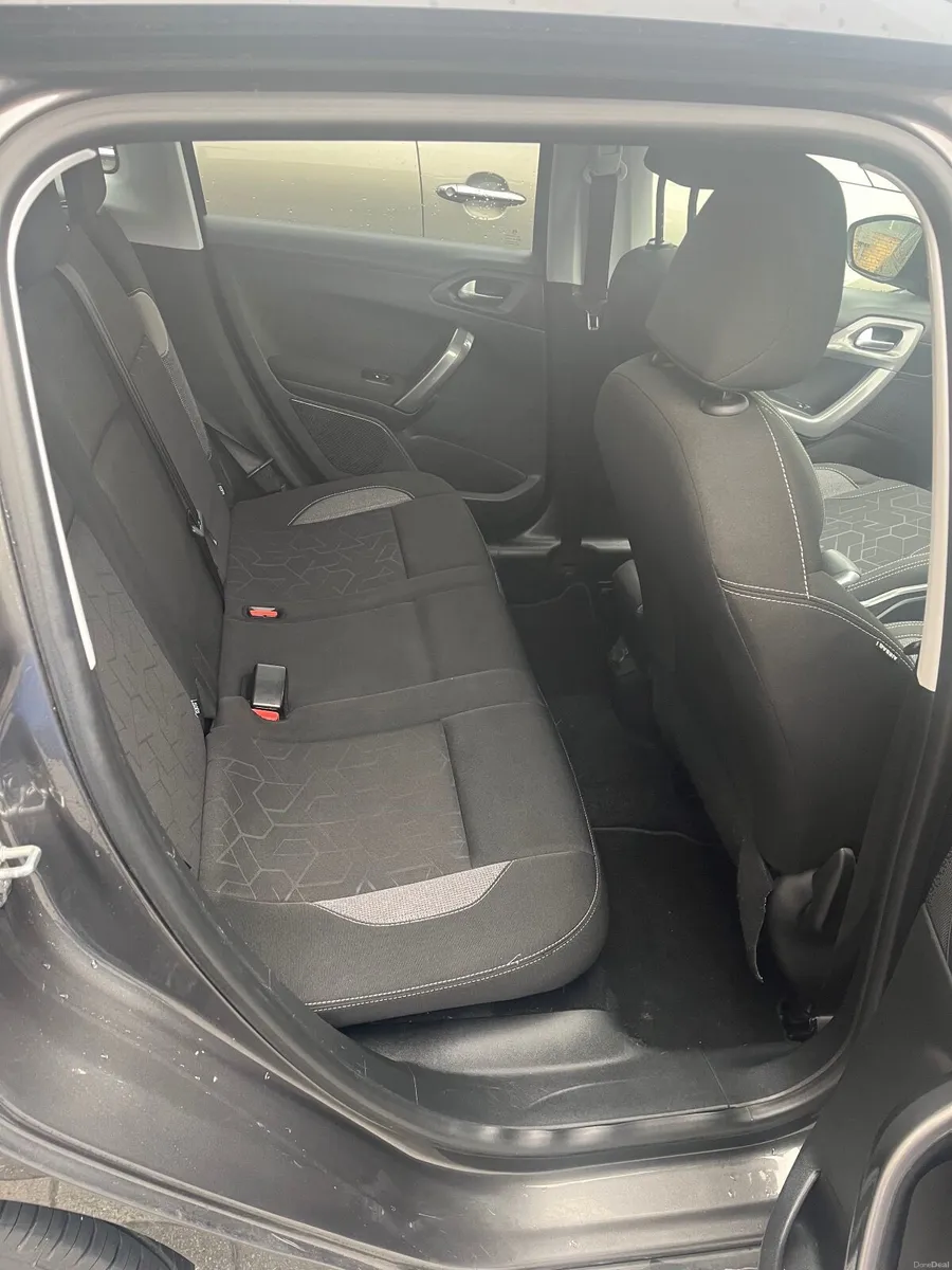 Peugeot 2008 2018 - Image 5