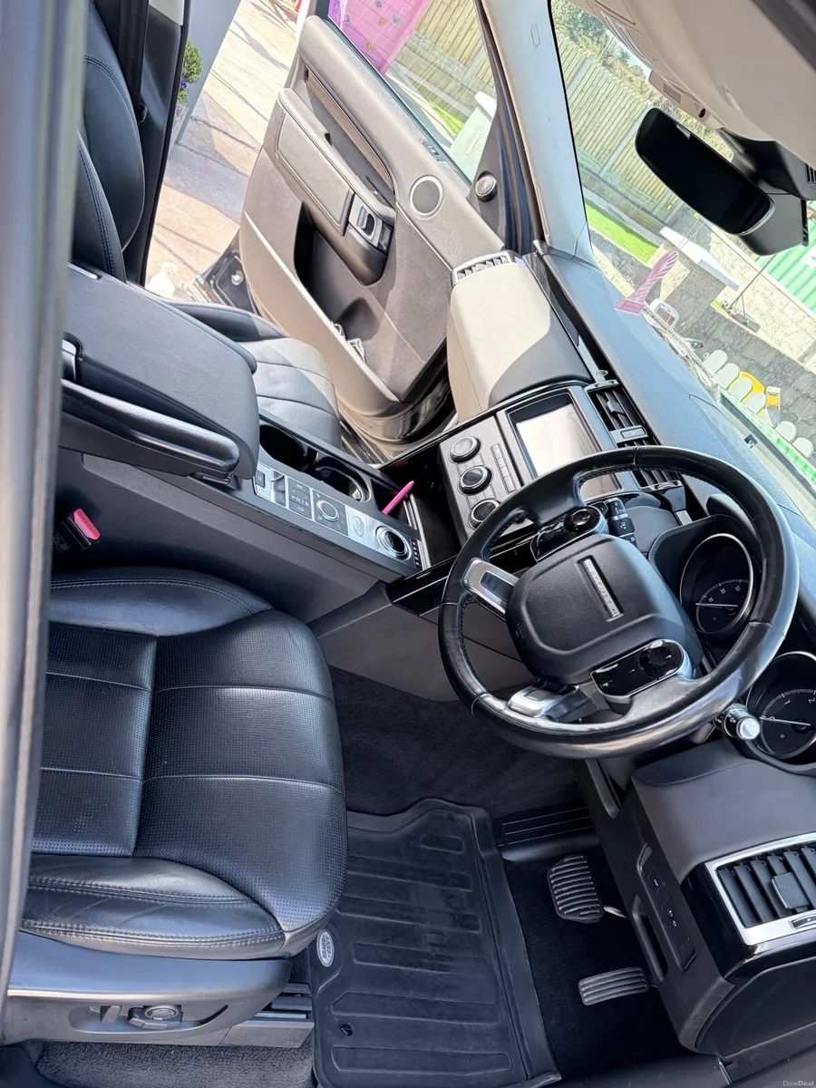 Land Rover Discovery 2018 - Image 5