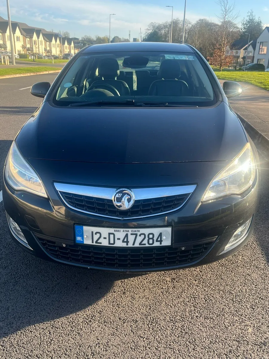 Vauxhall Astra 1.7 Elite - Image 2