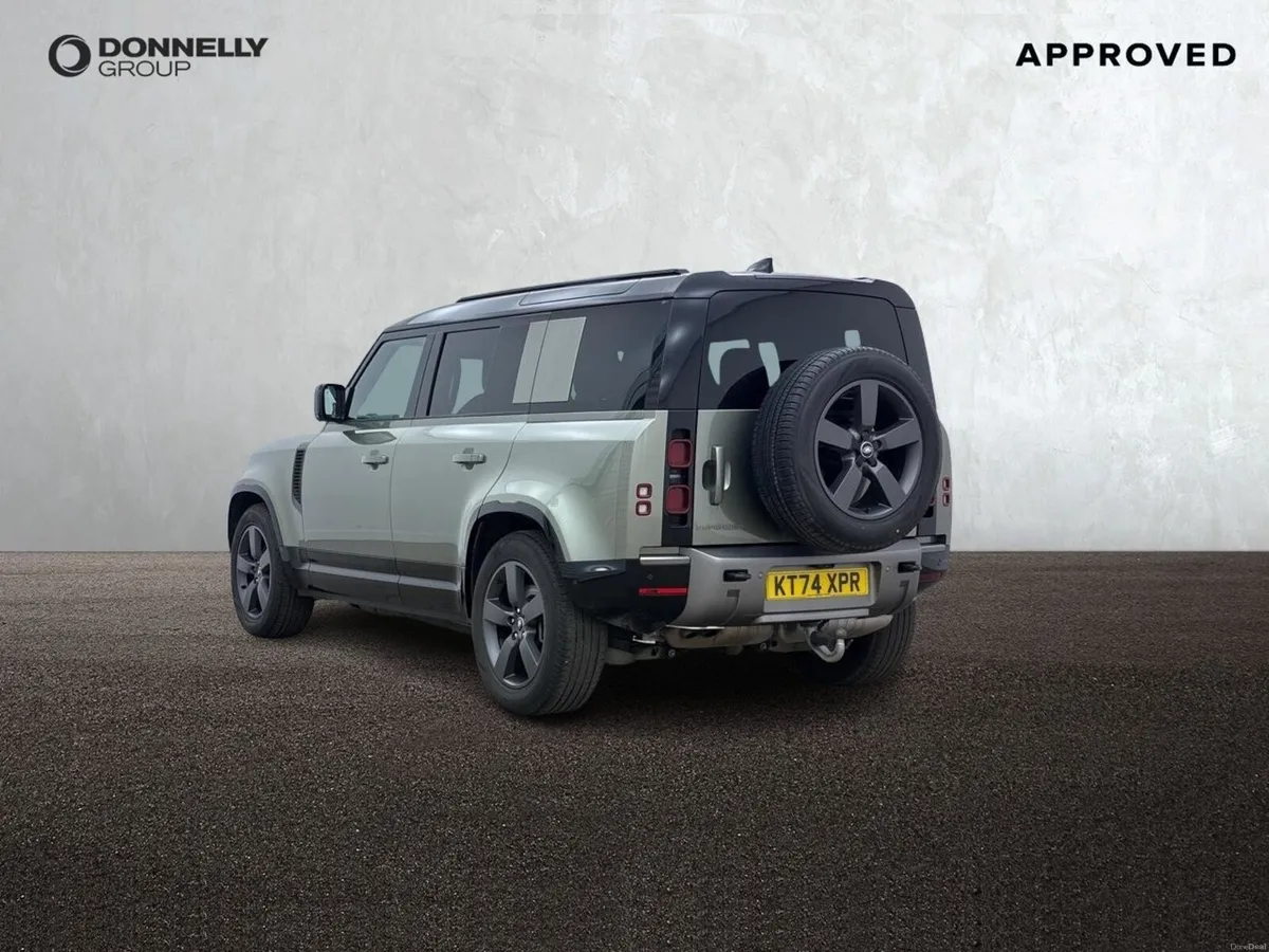 Land Rover Defender Diesel Estate X-Dynamic HSE - Image 2