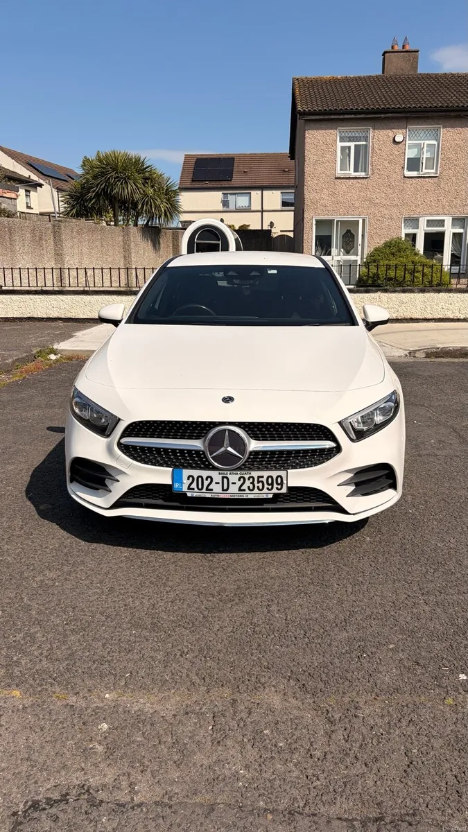 Mercedes E250 Hybrid - Image 4