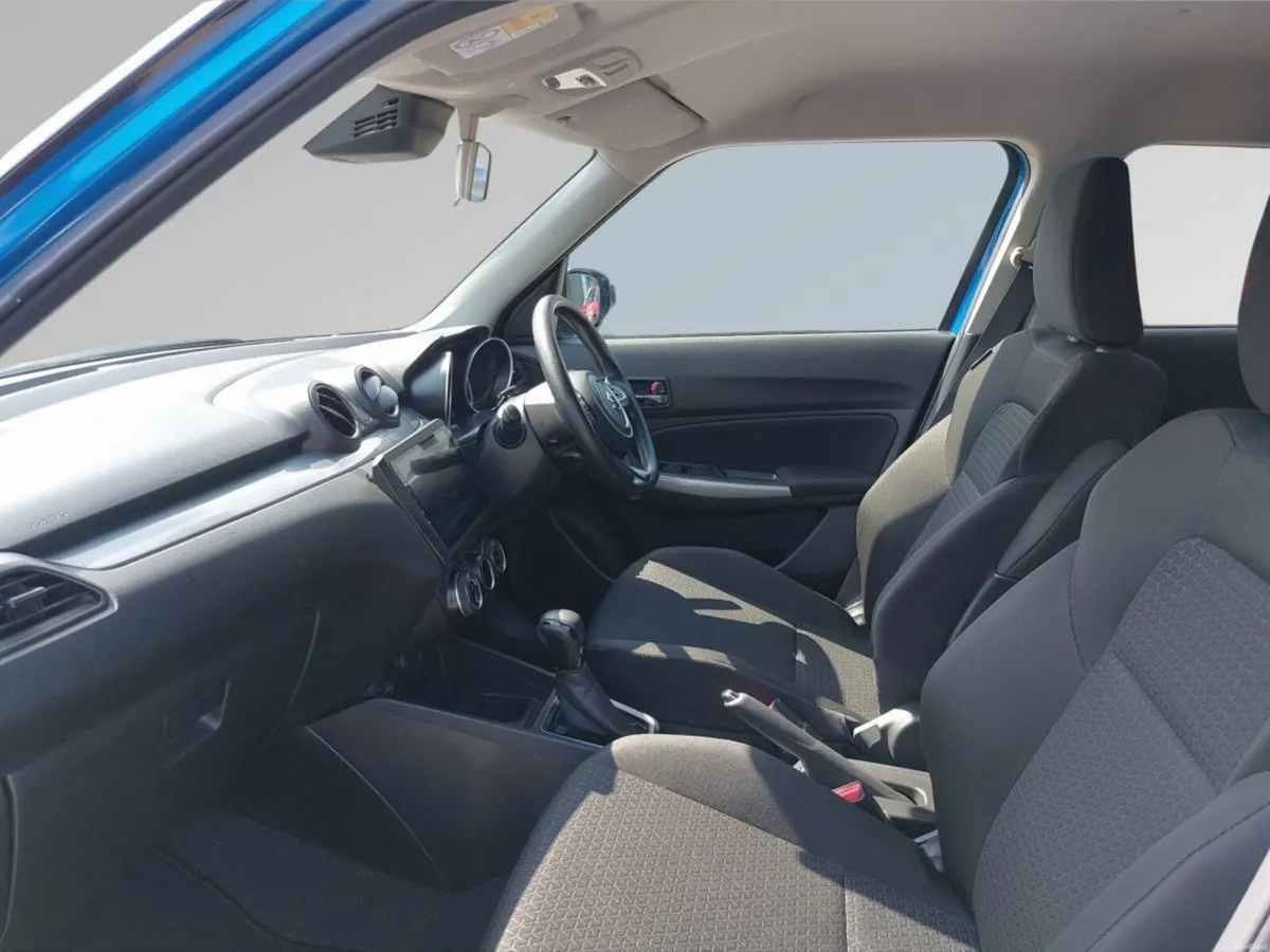 Suzuki Swift 1.2 Dualjet Attitude - Image 3