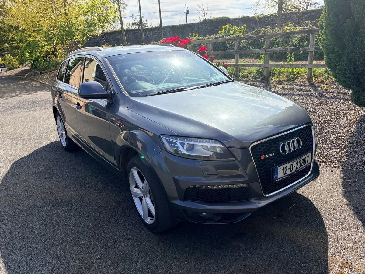 Audi RSQ7 CREW CAB 5/7 seater - Image 3