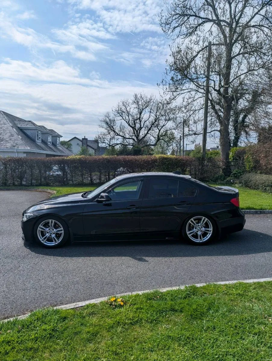 Bmw f30 318D se - Image 3