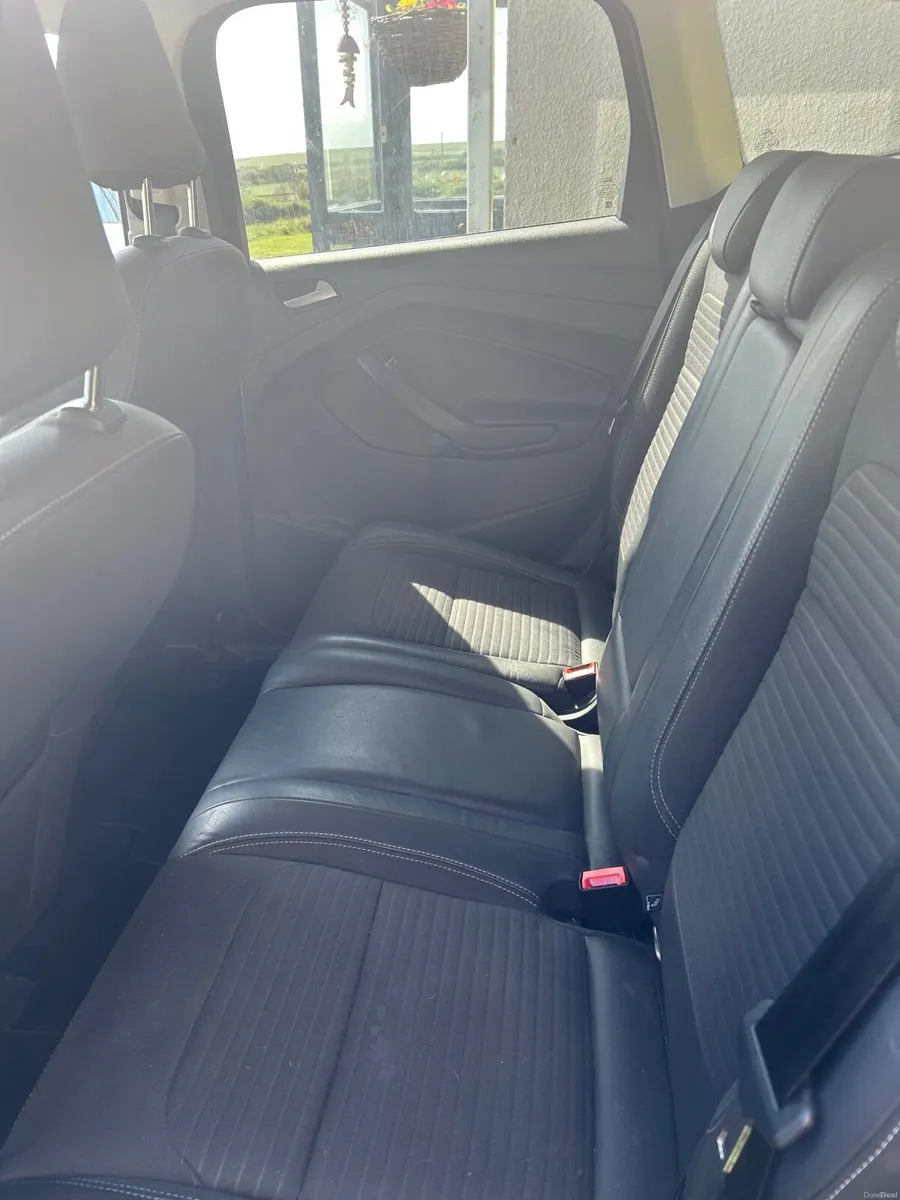 Ford Kuga 2017 - Image 4