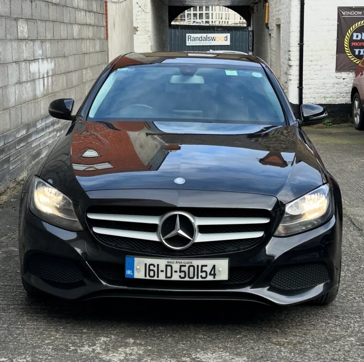 Automatic 2016 Mercedes c220 - Image 1