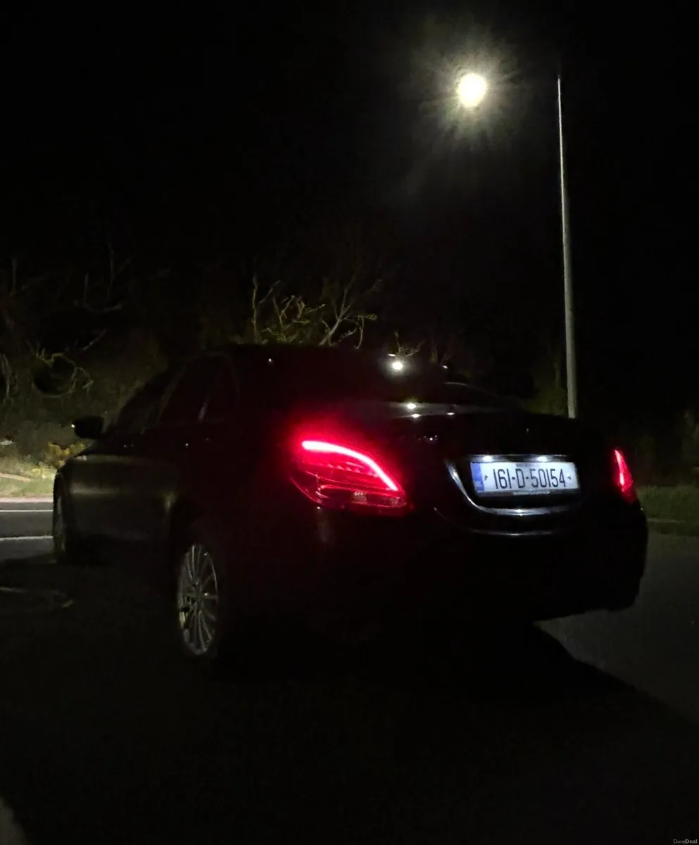 Automatic 2016 Mercedes c220 - Image 4