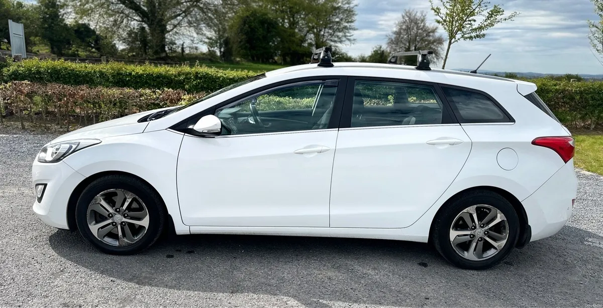 Hyundai i30 1.6D Estate - Image 4