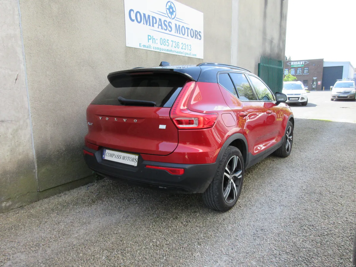 Volvo XC40 1.5 HYBRID T5 265 BHP 4X4 - Image 6