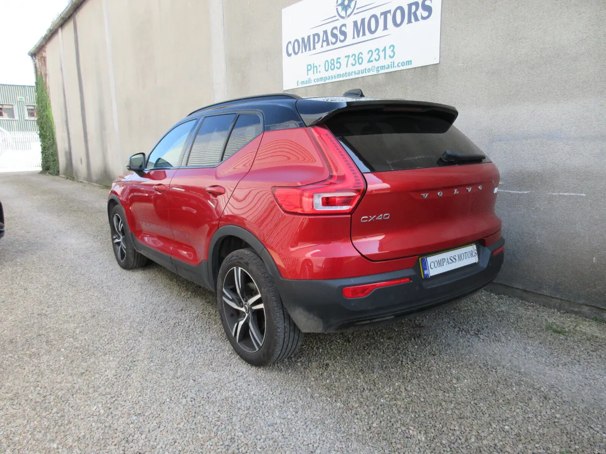 Volvo XC40 1.5 HYBRID T5 265 BHP 4X4 - Image 4