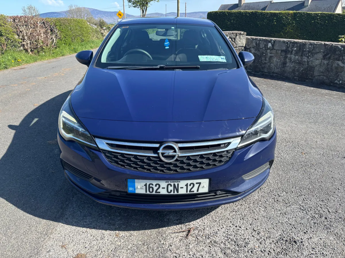 Opel Astra 2016 1.4 - Image 2