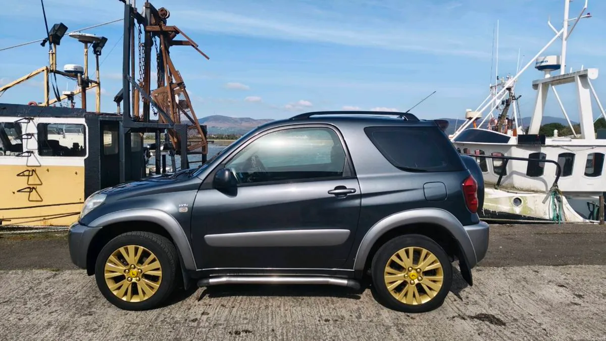 Totoya RAV4 3door (rare) - Image 2