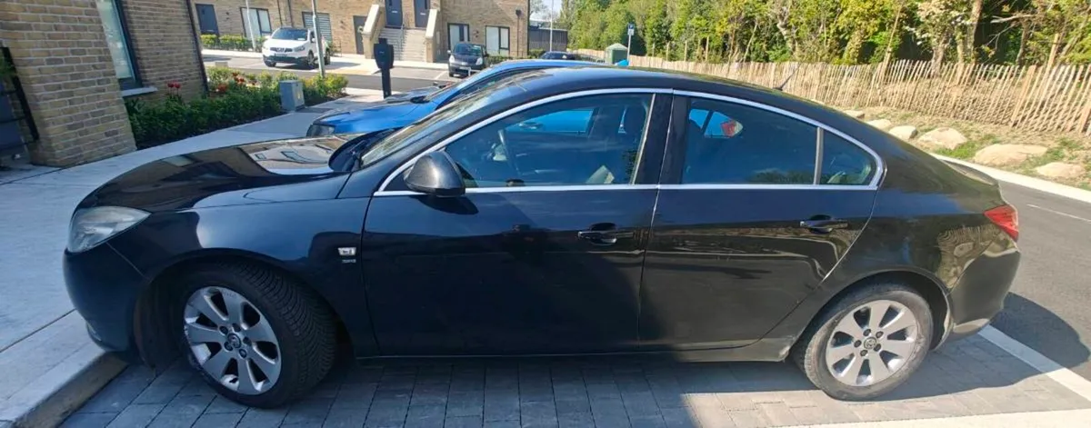 Vauxhall Insignia - Image 4