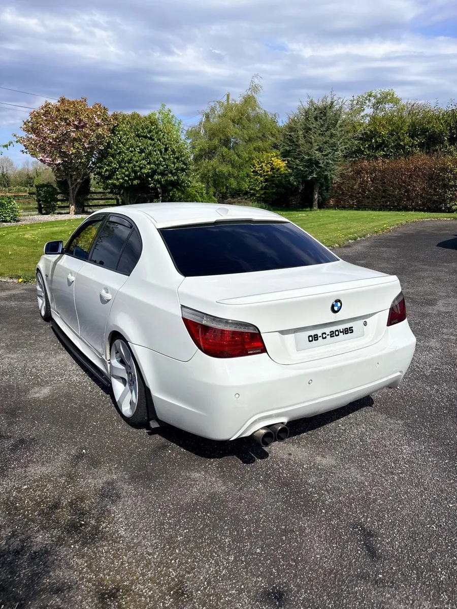 BMW 520D - Image 2
