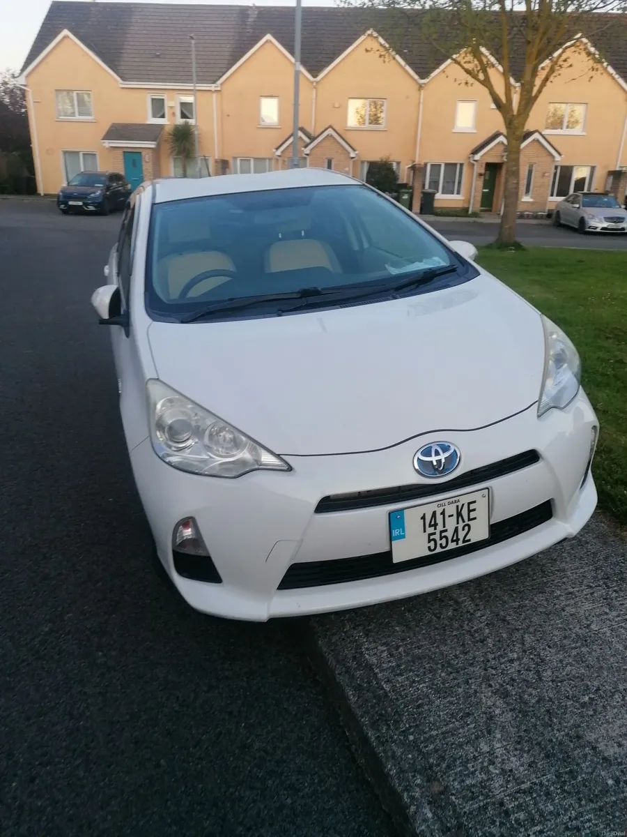 Toyota Aqua 2014 - Image 3