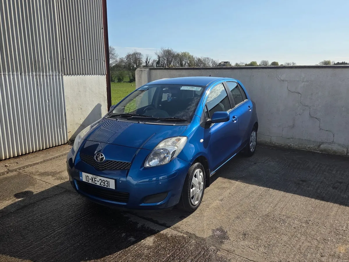 Toyota Yaris 2010 - Image 4