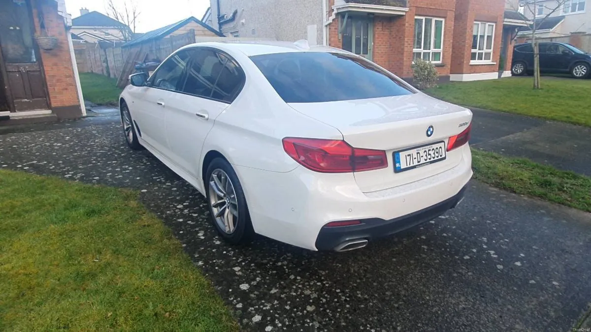 BMW 520D - Image 1