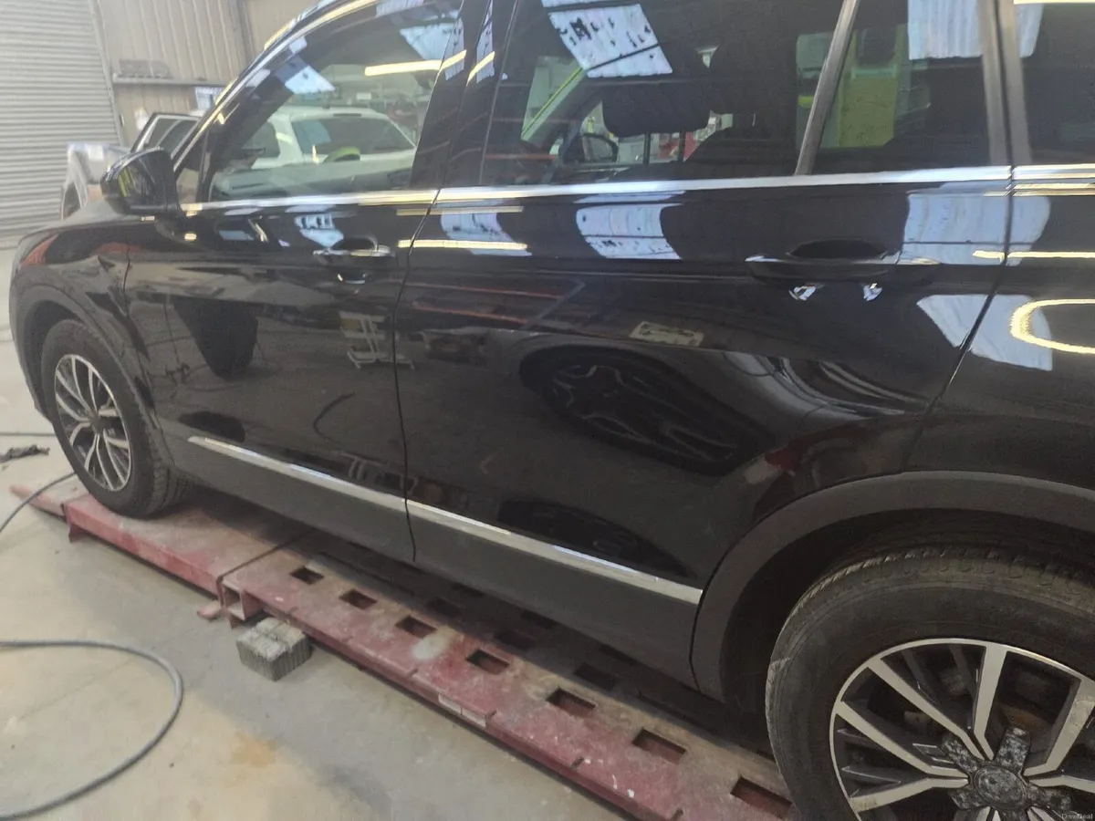 Volkswagen Tiguan 2017 - Image 3