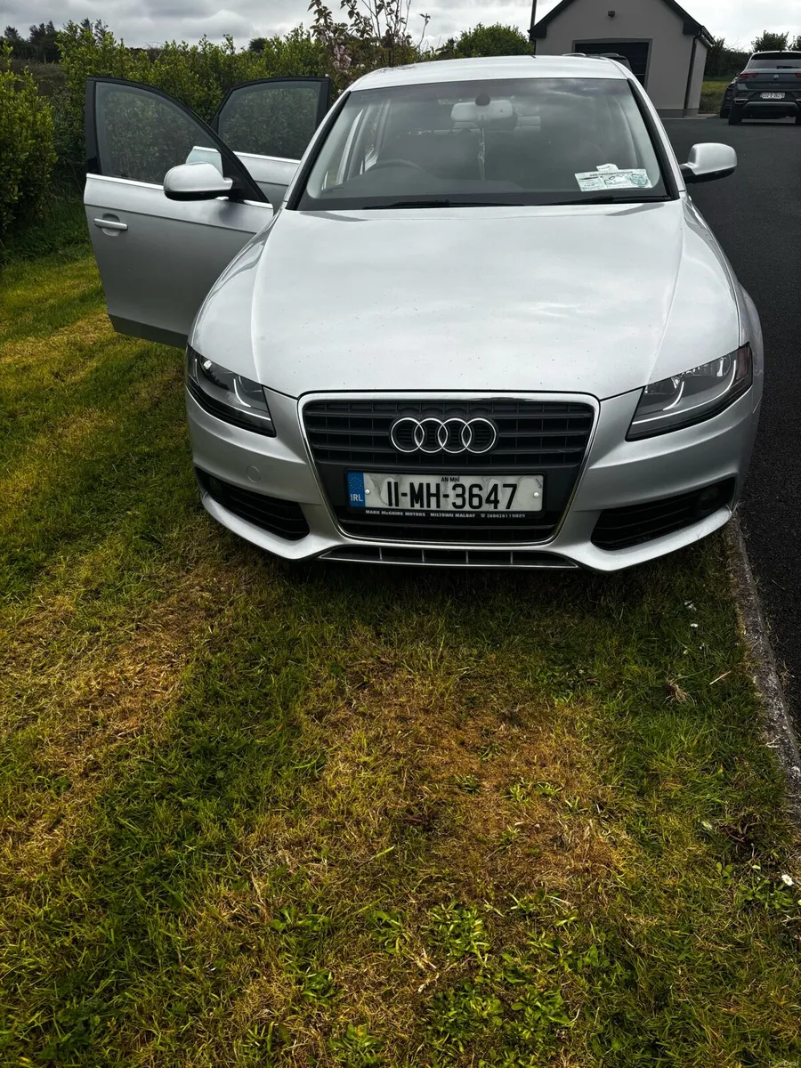 2011 Audi - Image 2
