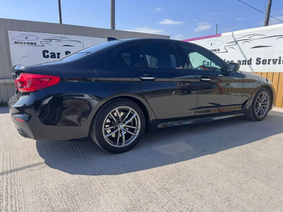 181 BMW 5-Series G30 2.0D M-Sport Auto - Image 4