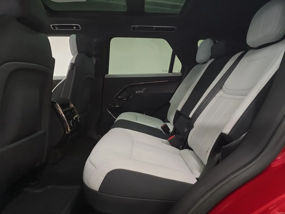 Land Rover Range Rover Sport Estate Special Editio - Image 4