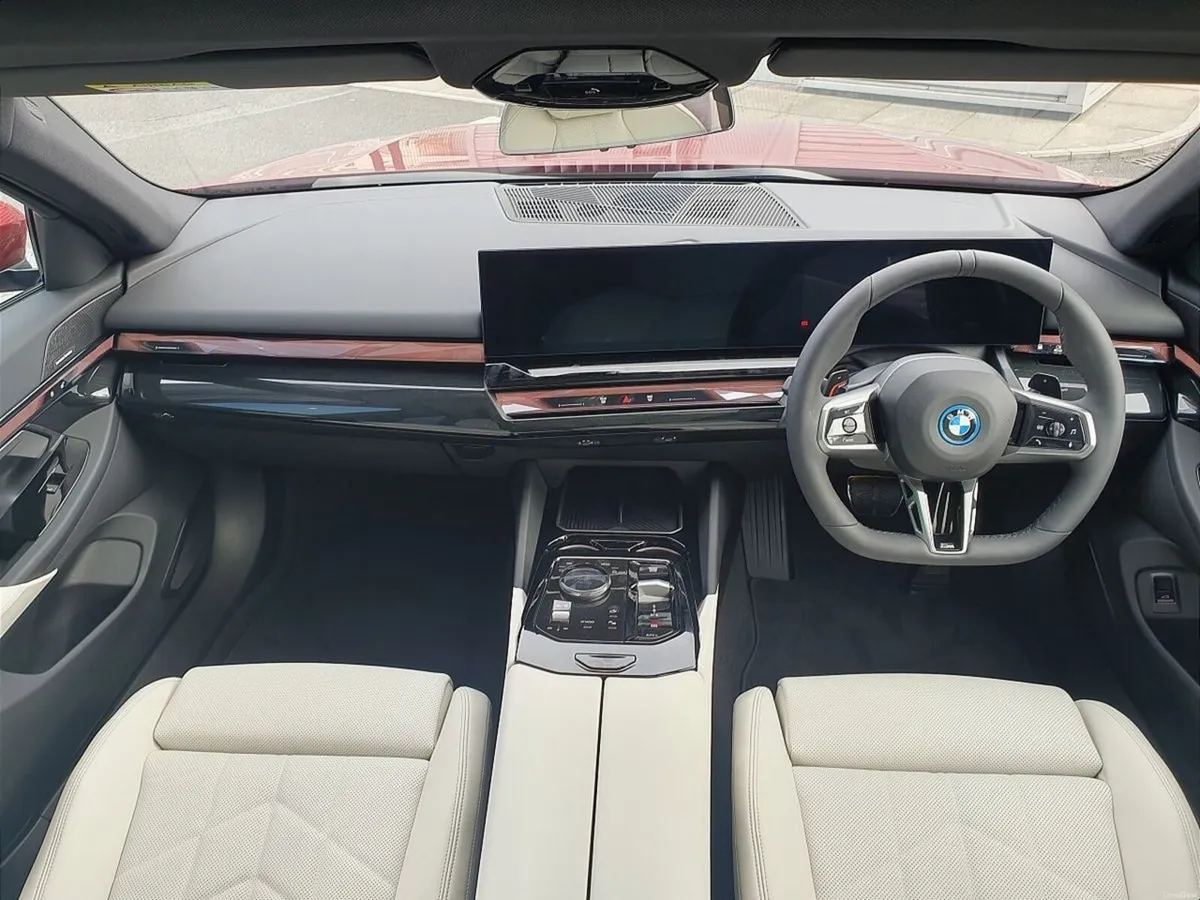 BMW 5-Series 530e M Sport Pro Saloon - Image 4