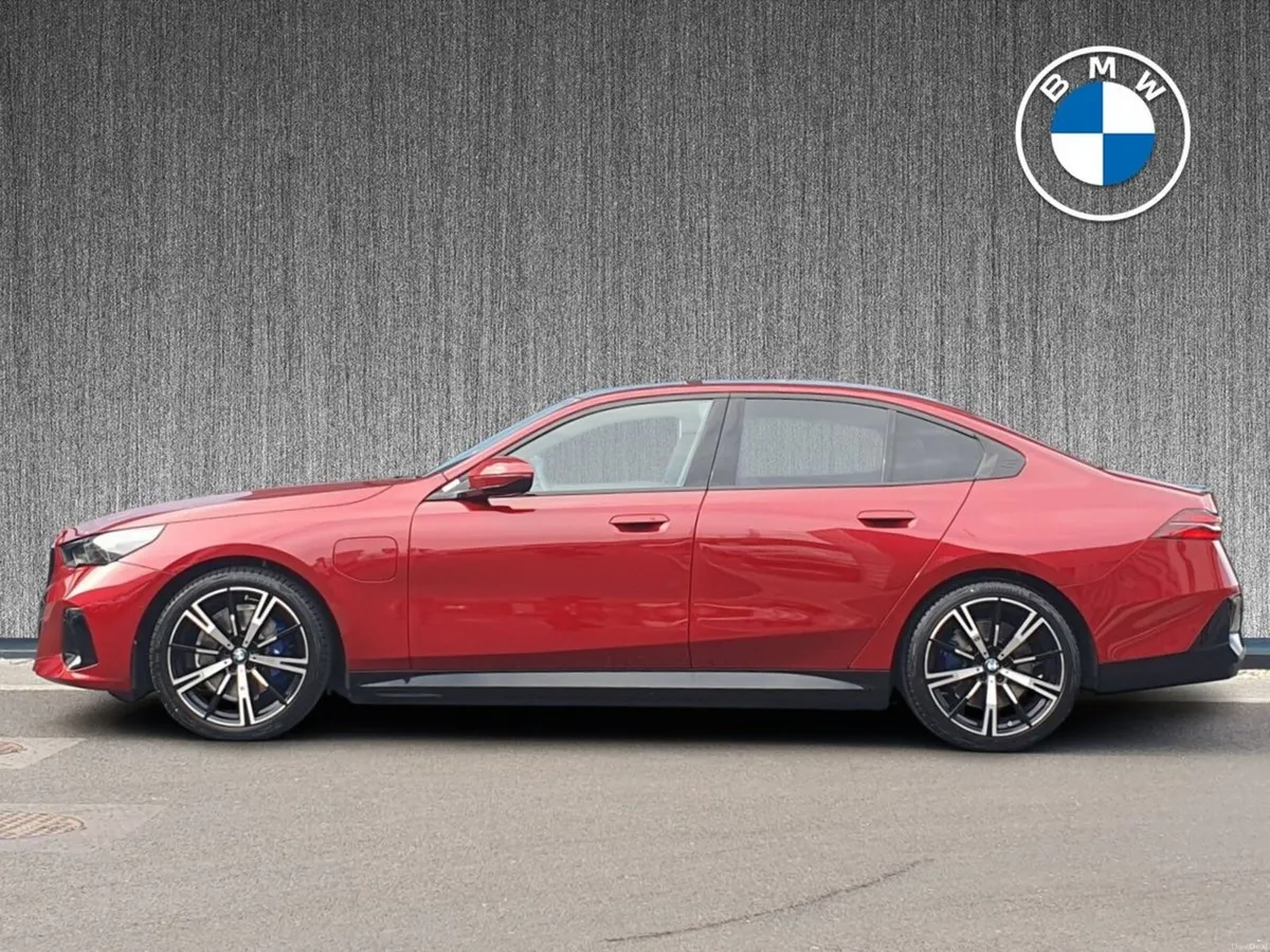 BMW 5-Series 530e M Sport Pro Saloon - Image 3