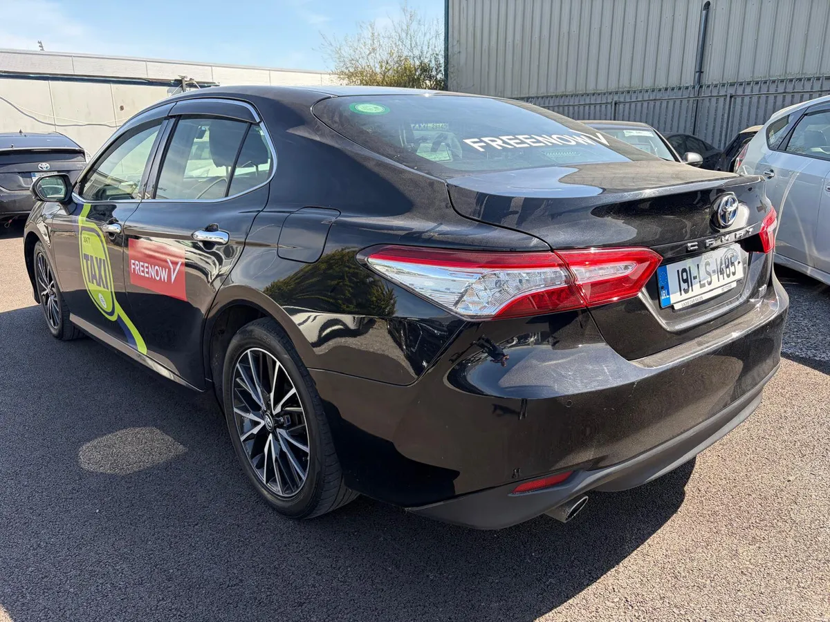 TAXI READY Toyota Camry 2019 HYBIRD AUTOMATIC - Image 3