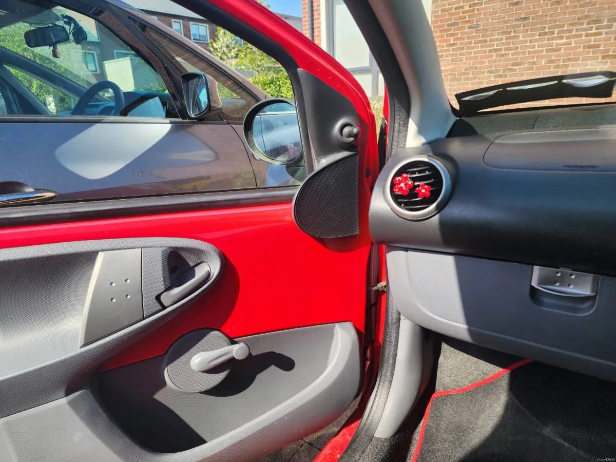 Red Citroen C1 2008 - Image 4