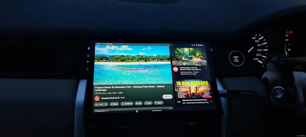 2016 LandRover Discovery Sport HSE 7Seat GlassRoof - Image 4