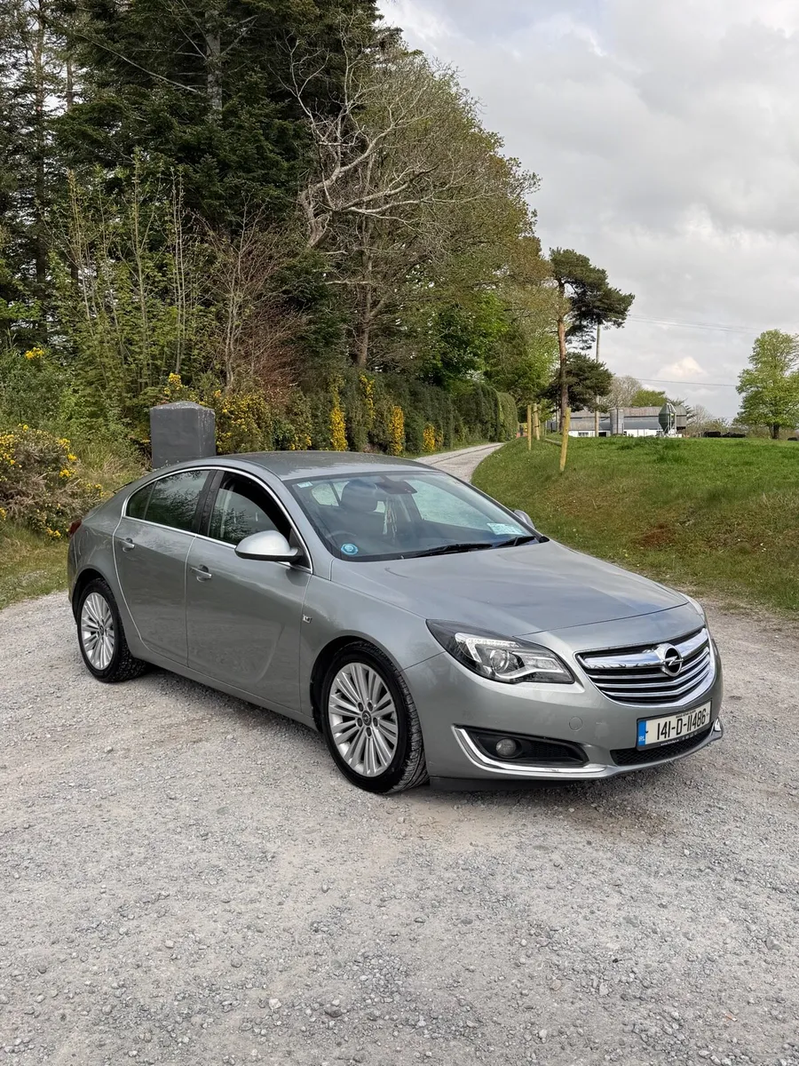 2014 Opel insignia - Image 1