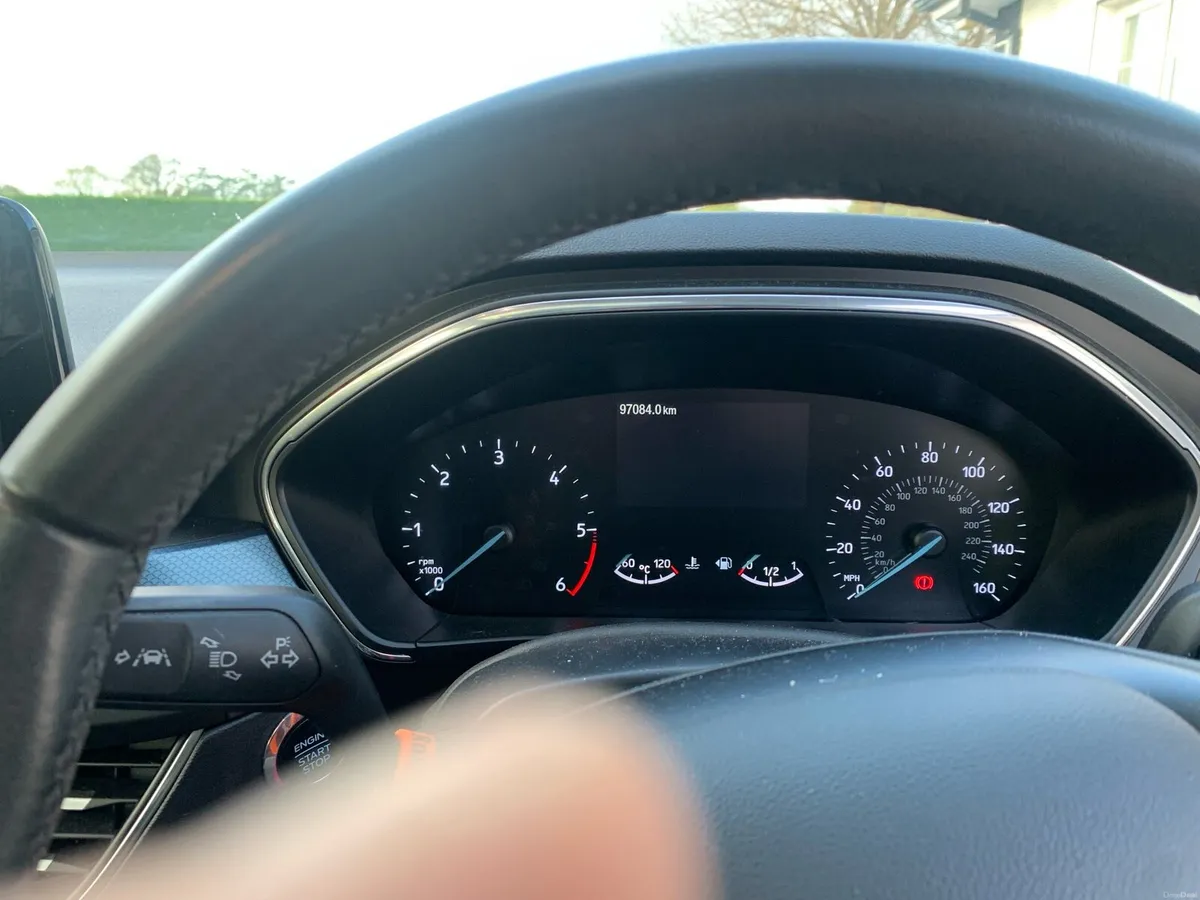 Ford Focus Active Diesel - Image 4