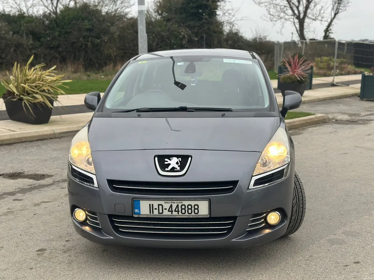 Peugeot 5008 - Image 2
