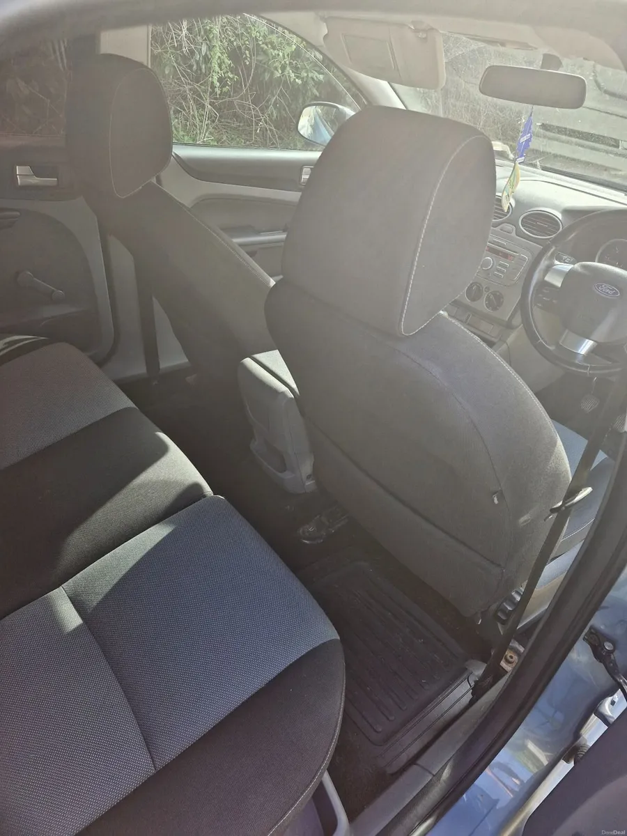Ford Focus 2009 - Image 4