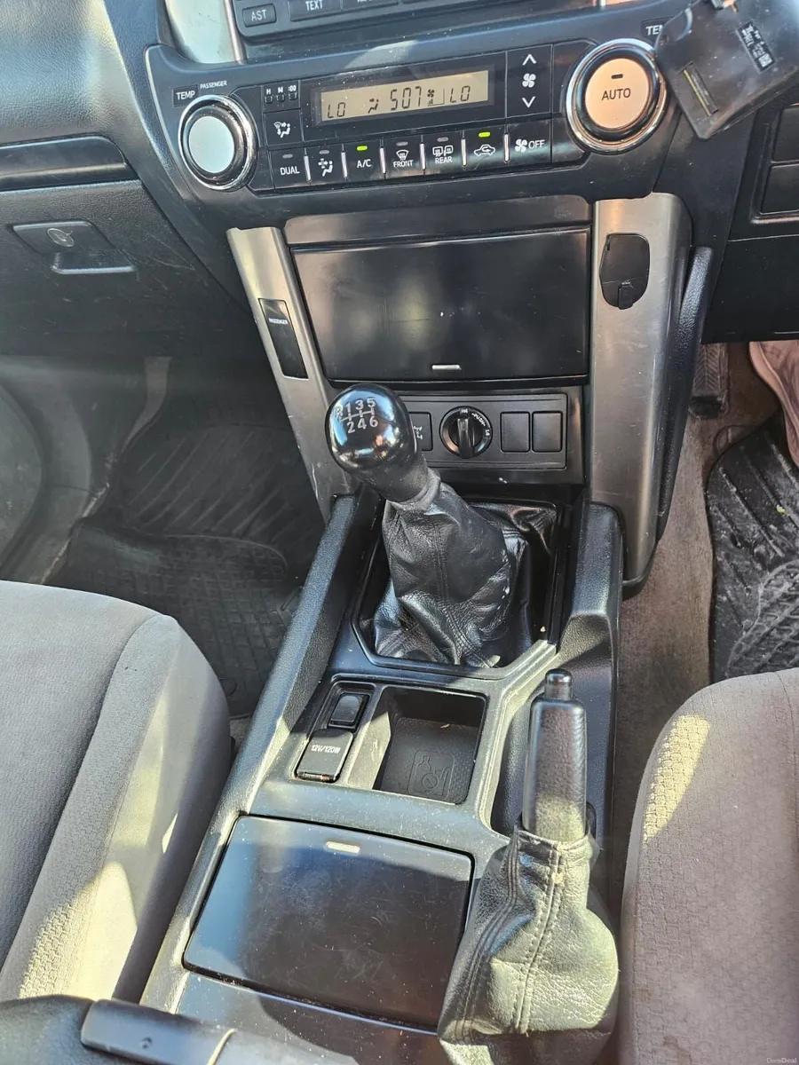 Toyota Land Cruiser 2014 - Image 3